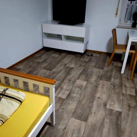 Ferien- Oder Monteurwohnung Stadtnah! Bad Oeynhausen Exteriör bild
